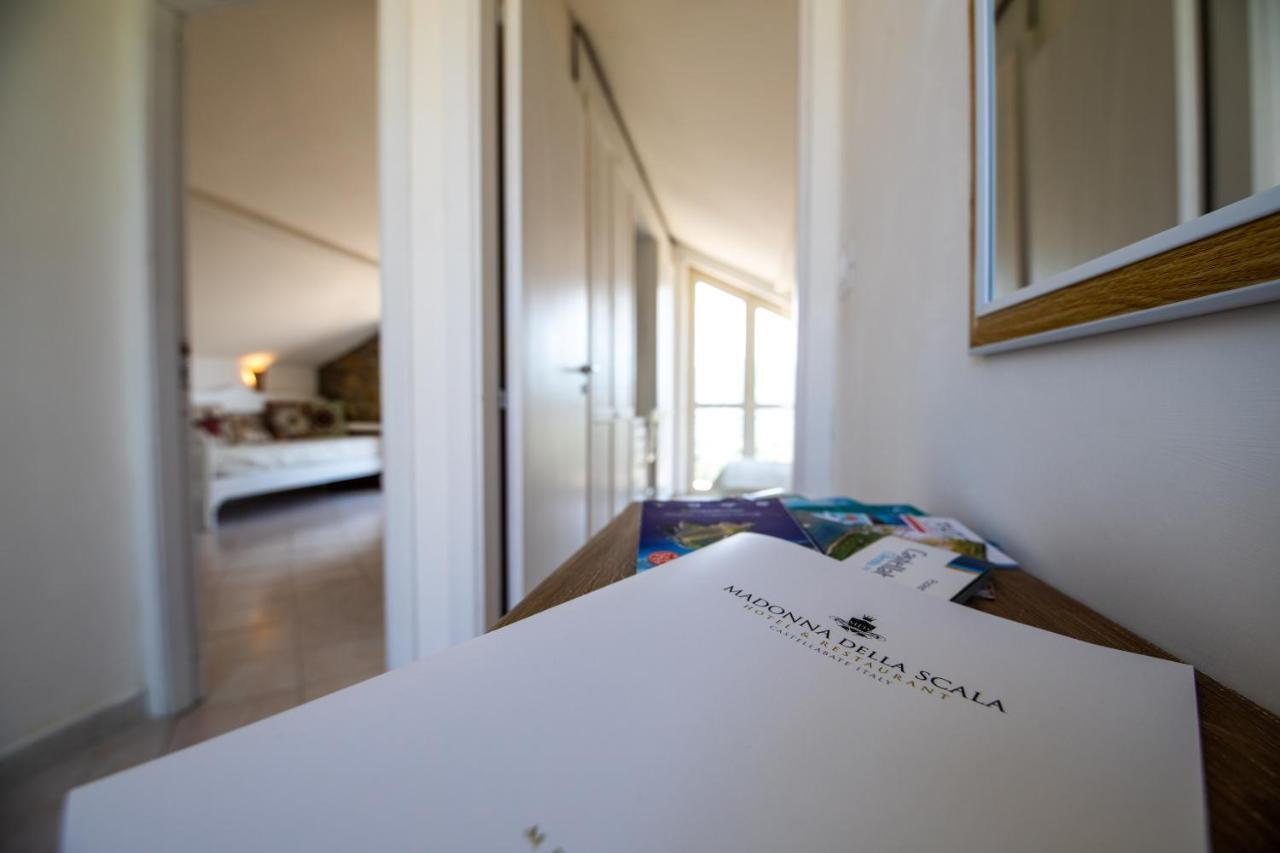 Madonna Della Scala Bed & Breakfast กัสเตลลาบาเต ภายนอก รูปภาพ